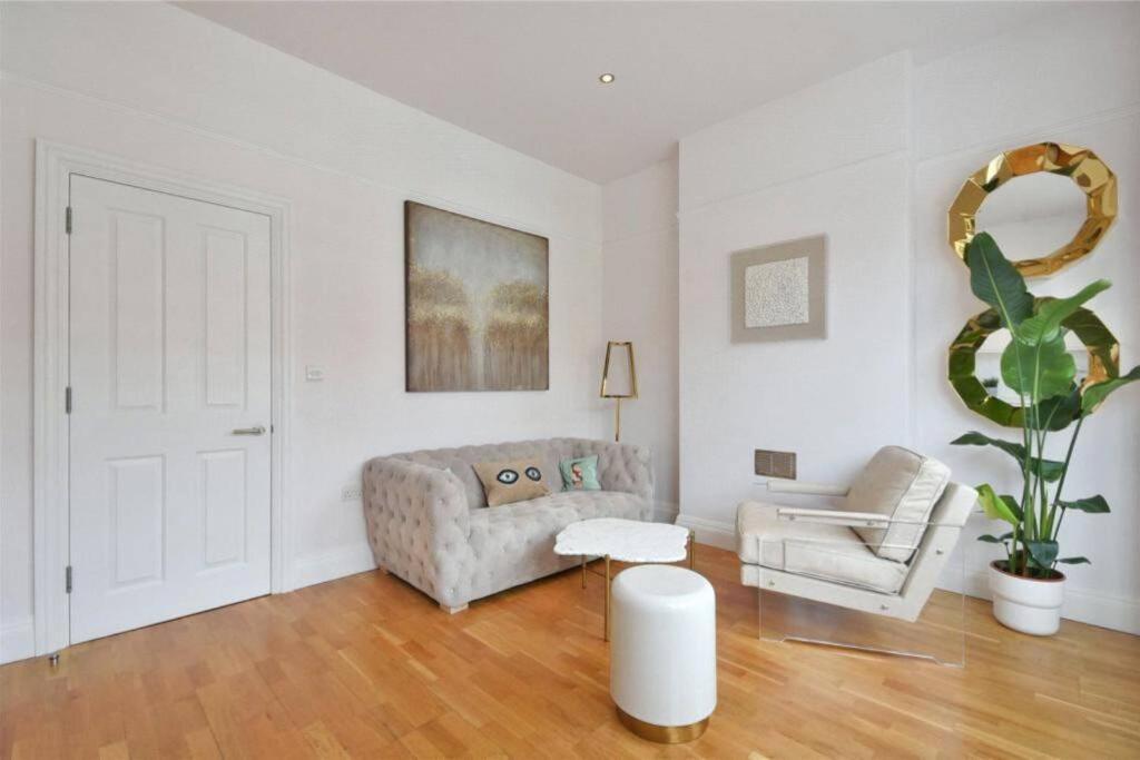 לונדון Luxury 3 Bed Apartment - Huge Outdoor Terrace & Amazing Transport Links מראה חיצוני תמונה